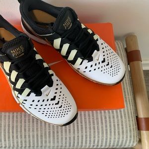 Nike free 5.0 size 10.5